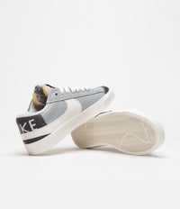 Nike Blazer Low 77 Jumbo SE Shoes - Light Smoke Grey / Sail - Photon Dust thumbnail