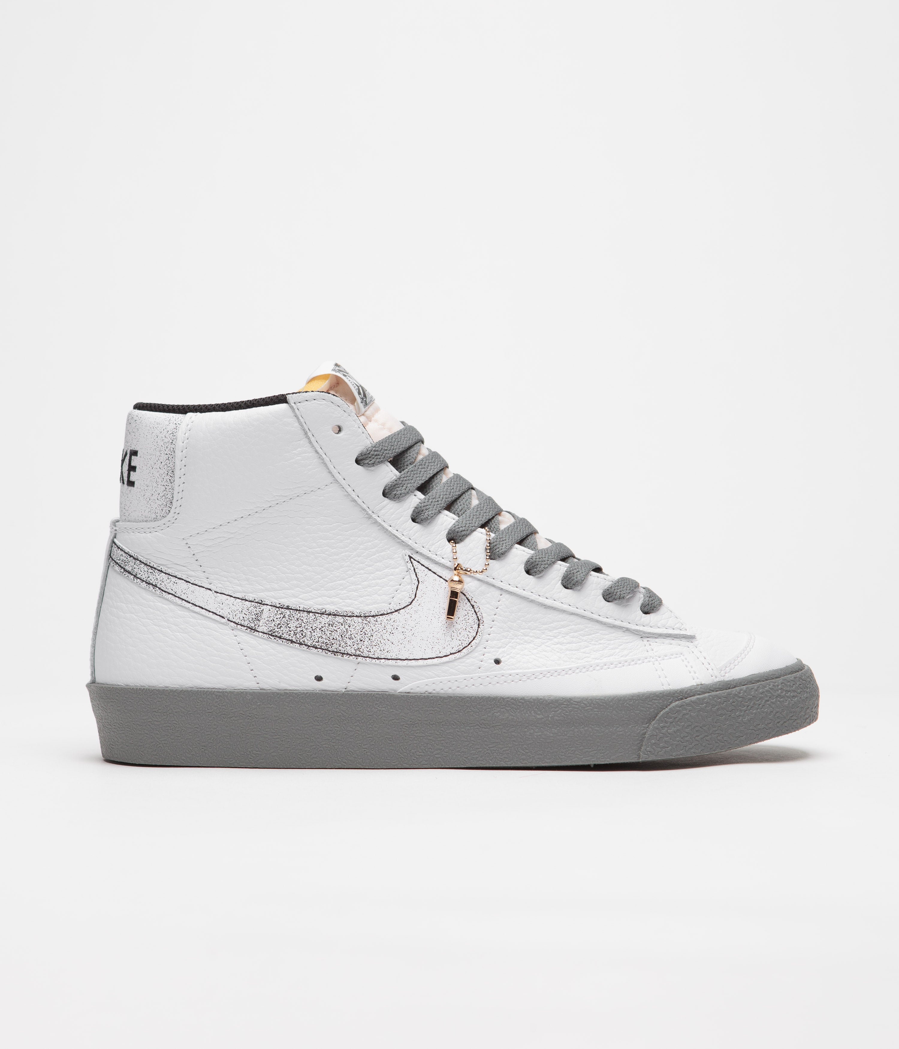 Nike BLAZER MID '77 EMB サイズ29cm 41JqyYrP8jL.jpg_BO30,255,255,
