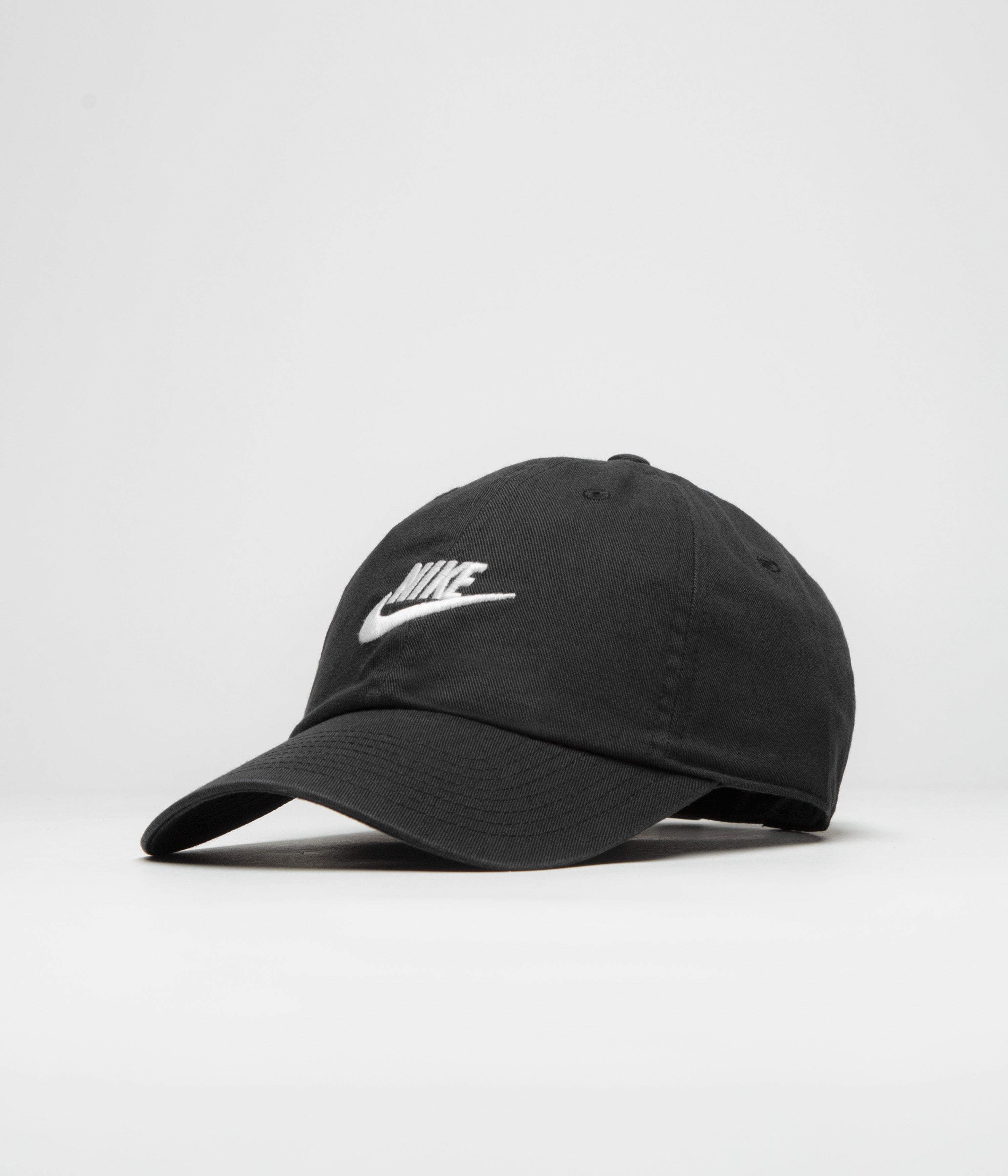 nike-club-futura-wash-cap-