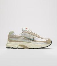 Nike Initiator Shoes - Light Bone / Cargo Khaki - Limestone thumbnail