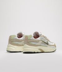 Nike Initiator Shoes - Light Bone / Cargo Khaki - Limestone thumbnail