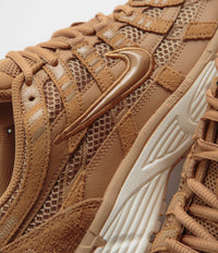 Nike P-6000 SE Shoes - Flax / Flax - Metallic Gold - Sail thumbnail