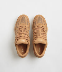 Nike P-6000 SE Shoes - Flax / Flax - Metallic Gold - Sail thumbnail