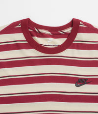 Nike Stripe Club T-Shirt - Team Red thumbnail