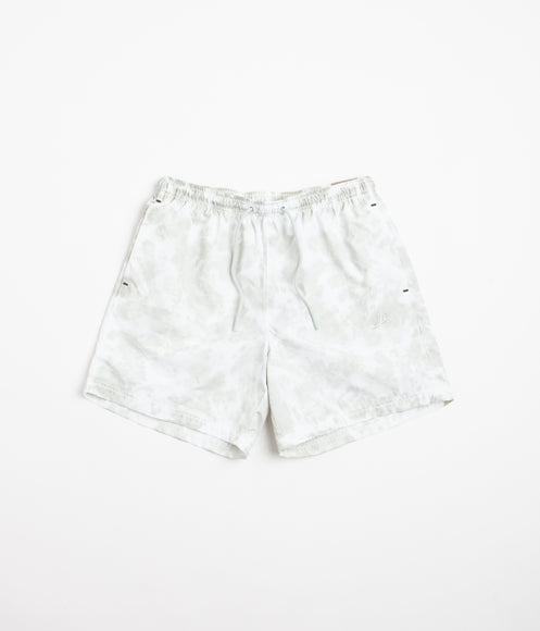 Nike Tech Pack Shorts - Light Silver / White