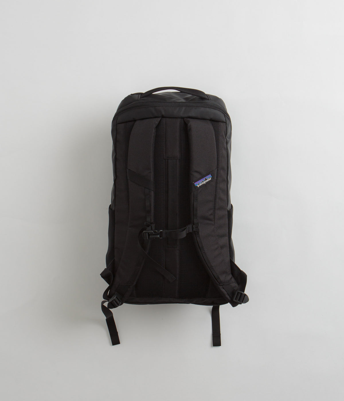 Patagonia black cheap hole backpack 25l