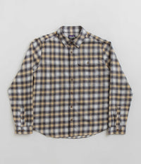 Patagonia Cotton in Conversion Fjord Flannel Shirt - Beach Day: Sandy Melon thumbnail