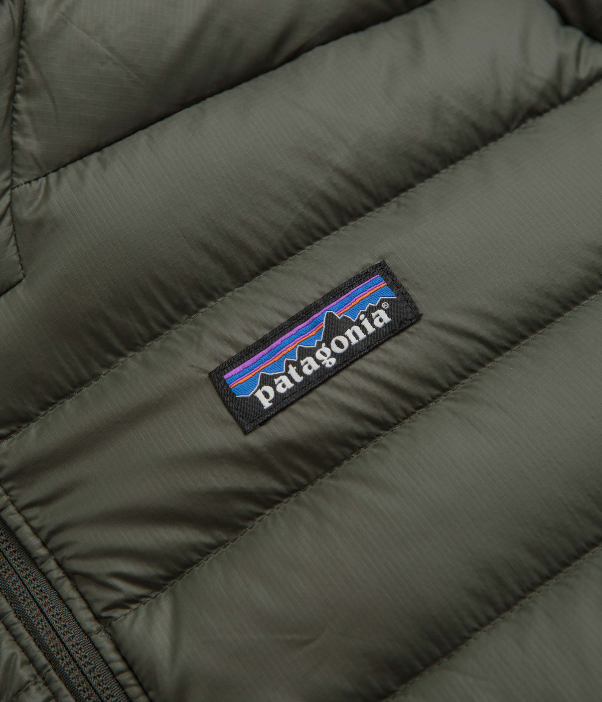 Patagonia down hoody carbon 2025