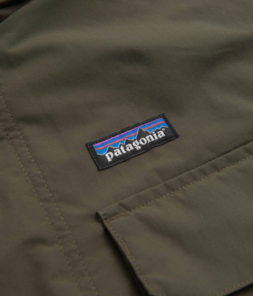 Patagonia Isthmus Parka - Basin Green | Always in Colour