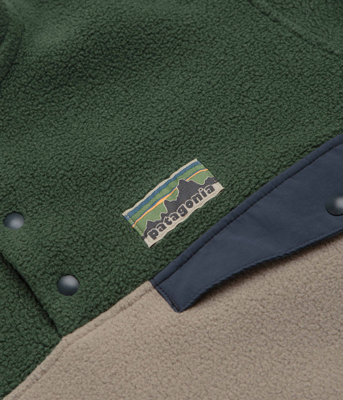 Patagonia Lightweight Synchilla Snap T Fleece Seabird Grey Always in Colour