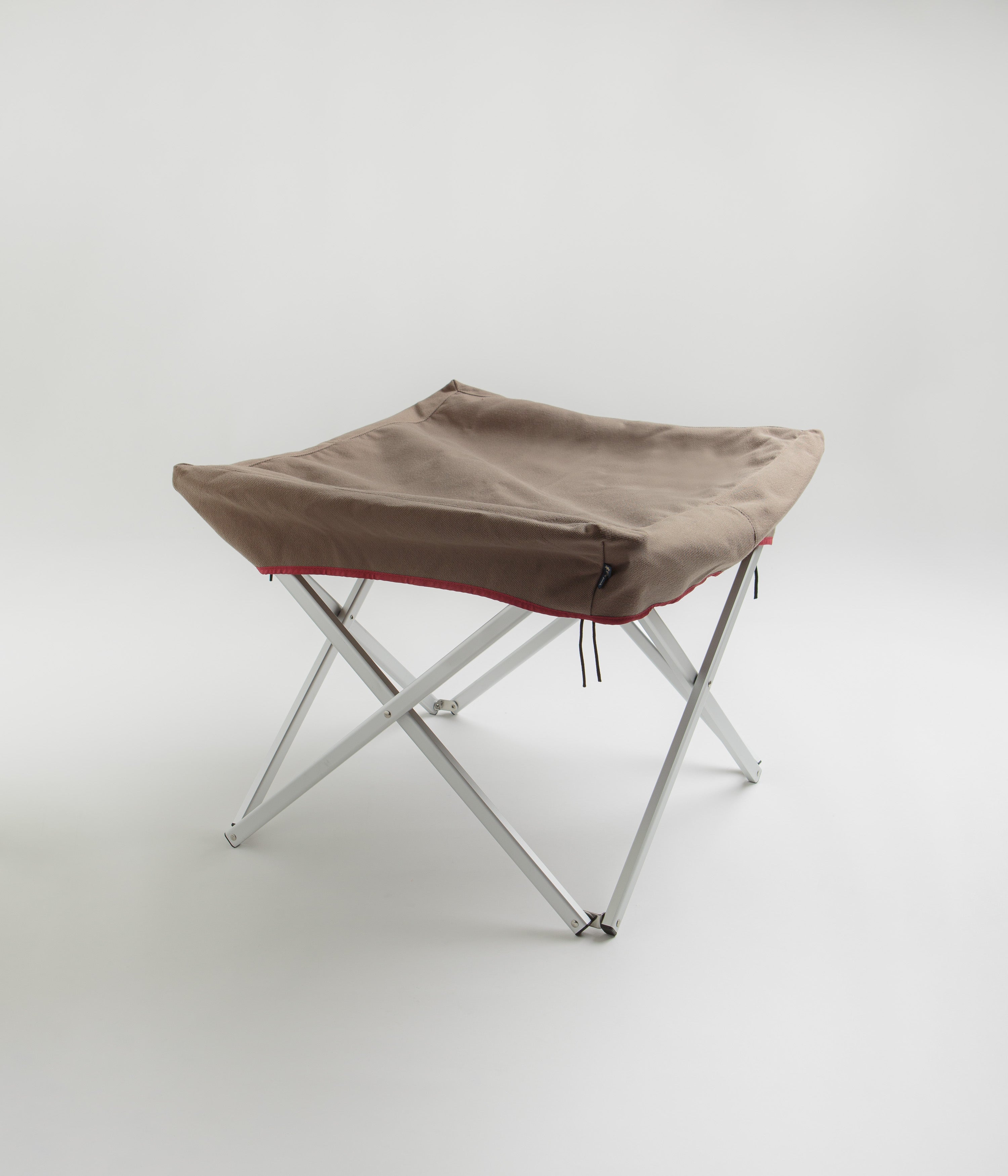 snow-peak-dog-cot-brown-1.jpg?