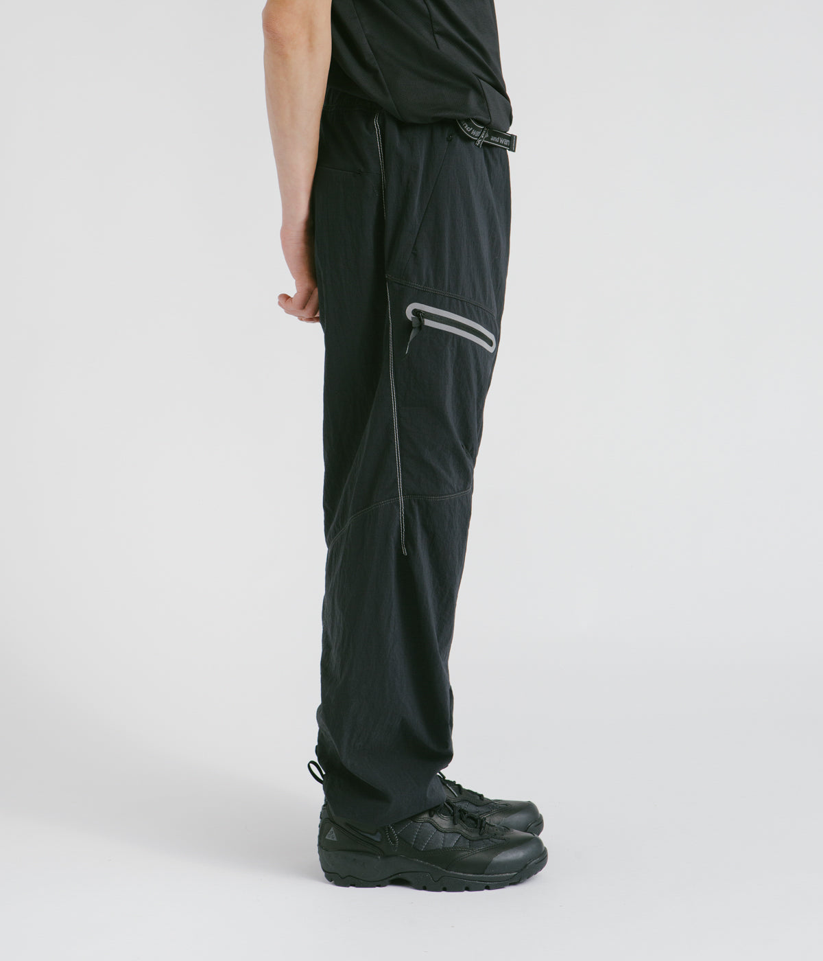 and wander Light Hike Pants - Black | Always in Colour