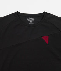 Klattermusen Fafne T-Shirt in Raven thumbnail