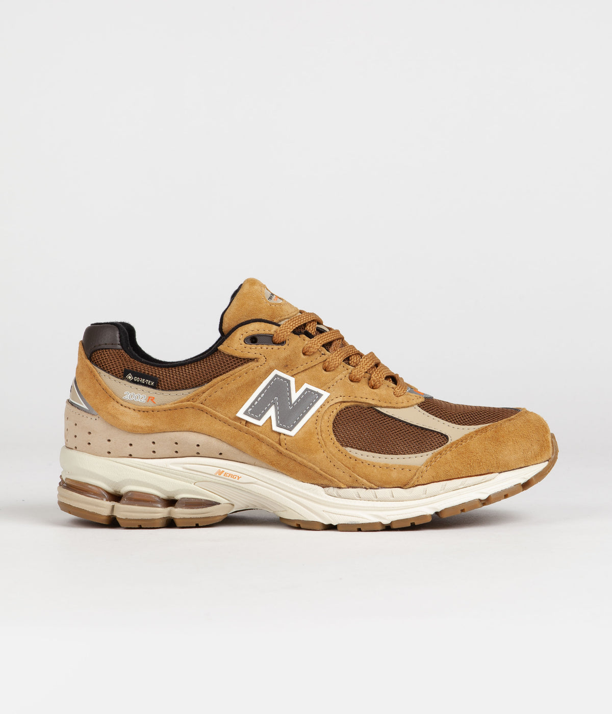 New Balance 2002R Gore Tex Shoes - Tobacco | Always in Colour