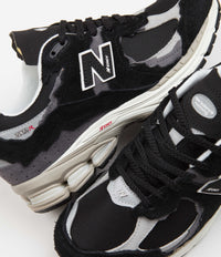 New Balance 2002R Shoes - Black thumbnail