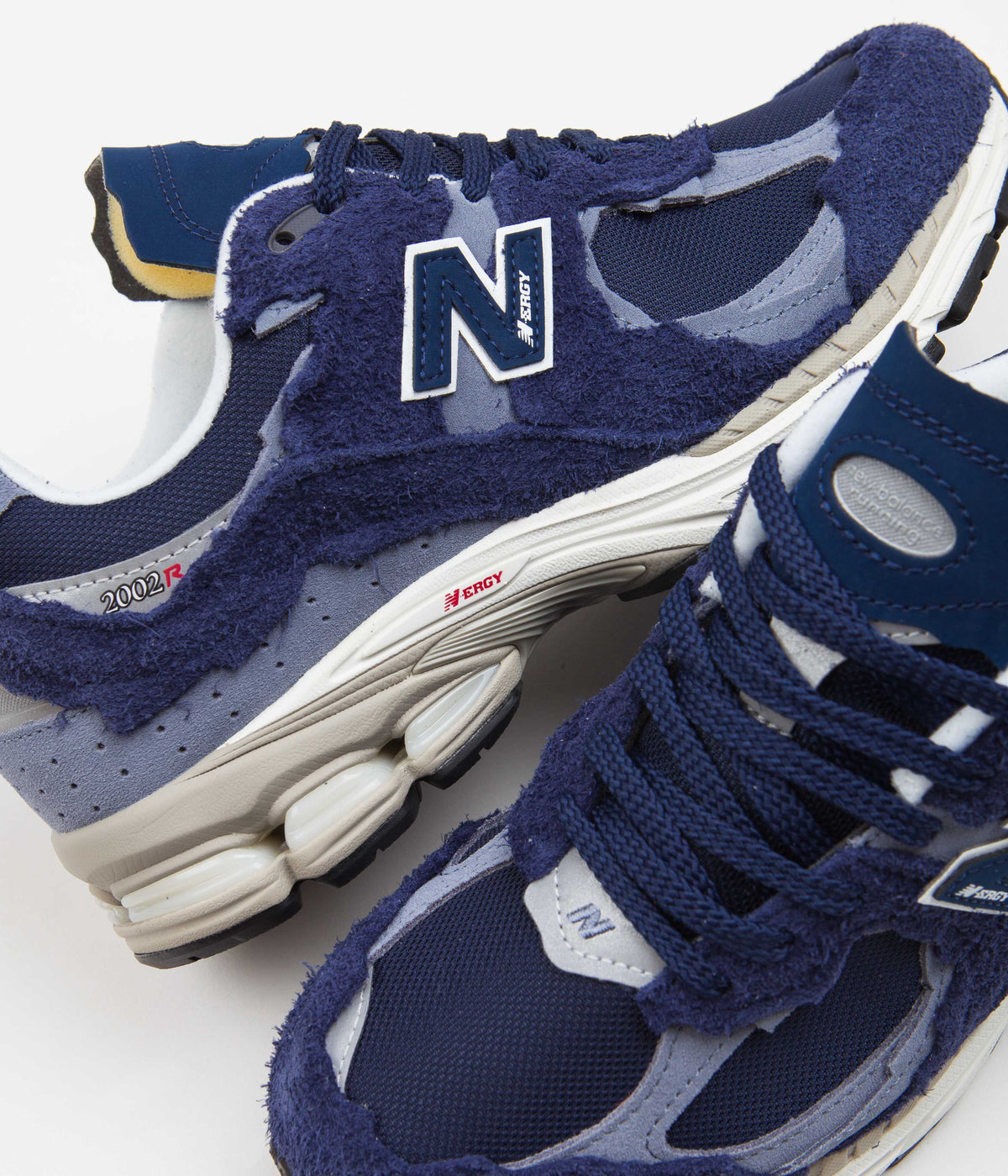 New Balance 2002R Shoes - NB Navy | Always in Colour