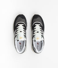 New Balance 574 Shoes - Black / Grey / White thumbnail
