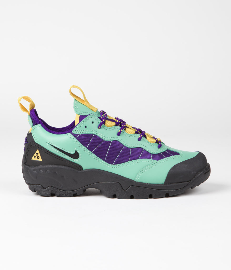 Nike ACG Air Mada Shoes - Light Menta / Black - Electro Purple | Always ...