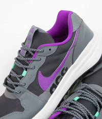 Nike ACG Lowcate Shoes - Smoke Grey / Dark Smoke Grey - Vivid Purple thumbnail