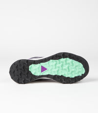 Nike ACG Lowcate Shoes - Smoke Grey / Dark Smoke Grey - Vivid Purple thumbnail