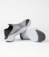 Nike ACG Moc 3.5 SE Shoes - Black / Green Glow - Black - Pure Platinum thumbnail