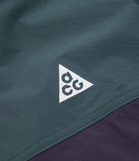 Nike ACG Sun Farer Jacket - Faded Spruce / Gridiron / Black / Summit White thumbnail
