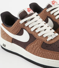 Nike Air Force 1 Premium Shoes - Red Bark / Sail - Earth - University Red thumbnail