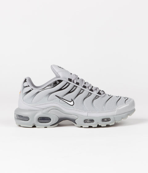 Nike Air Max Plus Shoes - Wolf Grey / White - Black | Always in Colour