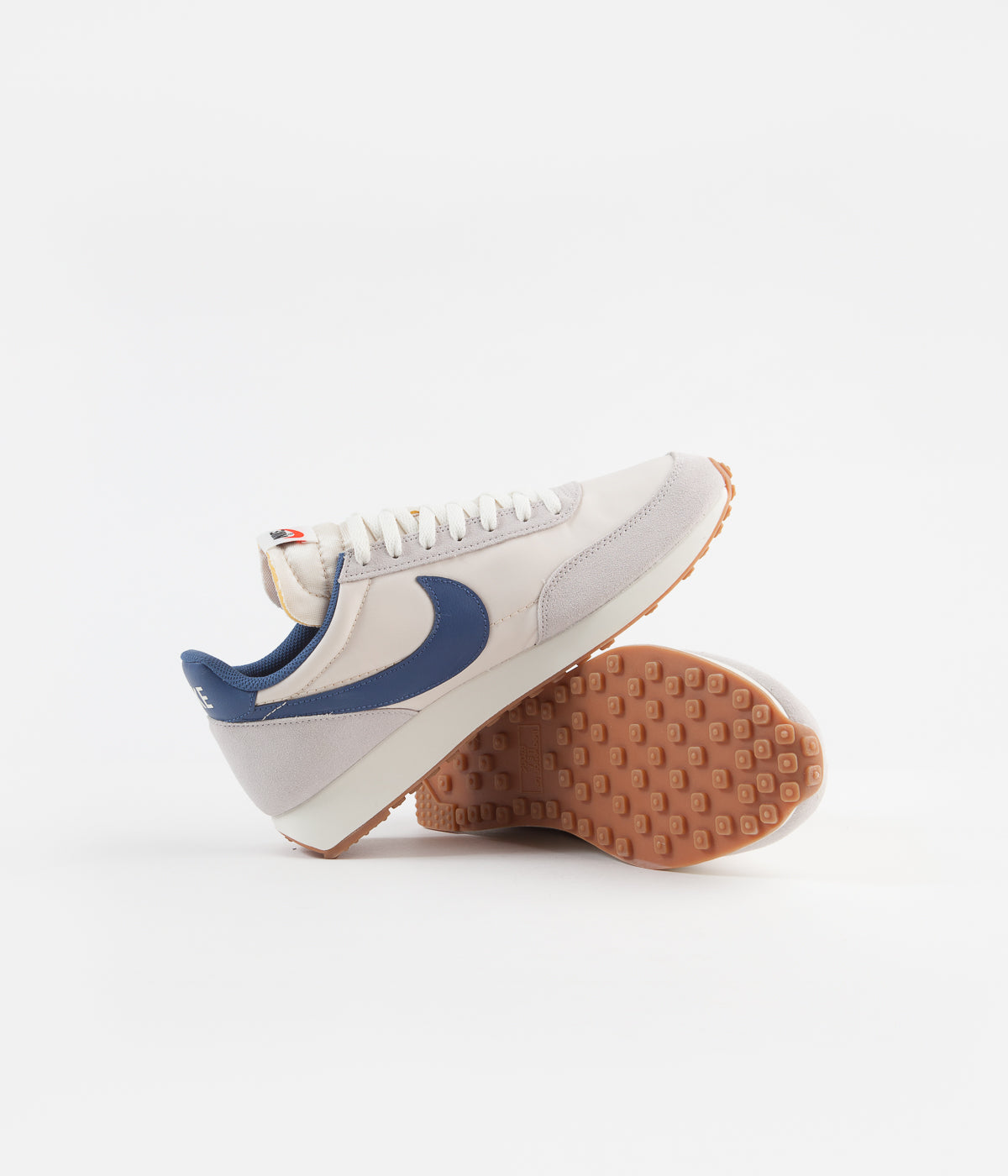 Nike Air Tailwind 79 Shoes - Vast Grey / Mystic Navy - Light Cream - S | Always in Colour
