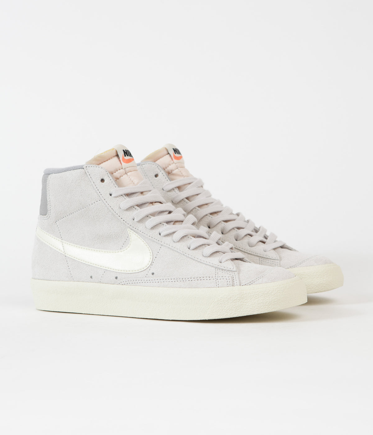 Nike Blazer Mid '77 Premium Shoes - Light Bone / Coconut Milk