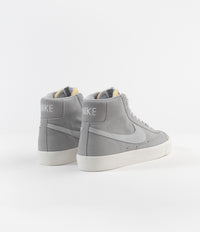 Nike Blazer Mid '77 Suede Shoes - Wolf Grey / Pure Platinum - Sail thumbnail