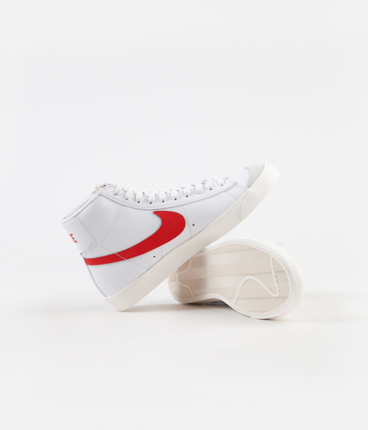 Blazer mid '77 hotsell vintage - habanero red/sail