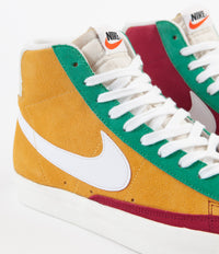 Nike Blazer Mid '77 Vintage Suede Shoes - Noble Red / Kinetic Green - Jade Aura thumbnail
