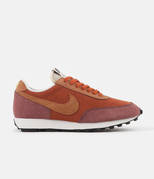 Nike Daybreak Shoes - Rugged Orange / Desert Orange - Pueblo Brown