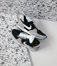 Nike Daybreak Type SE Shoes - Black / White - Grey Fog - College Grey thumbnail