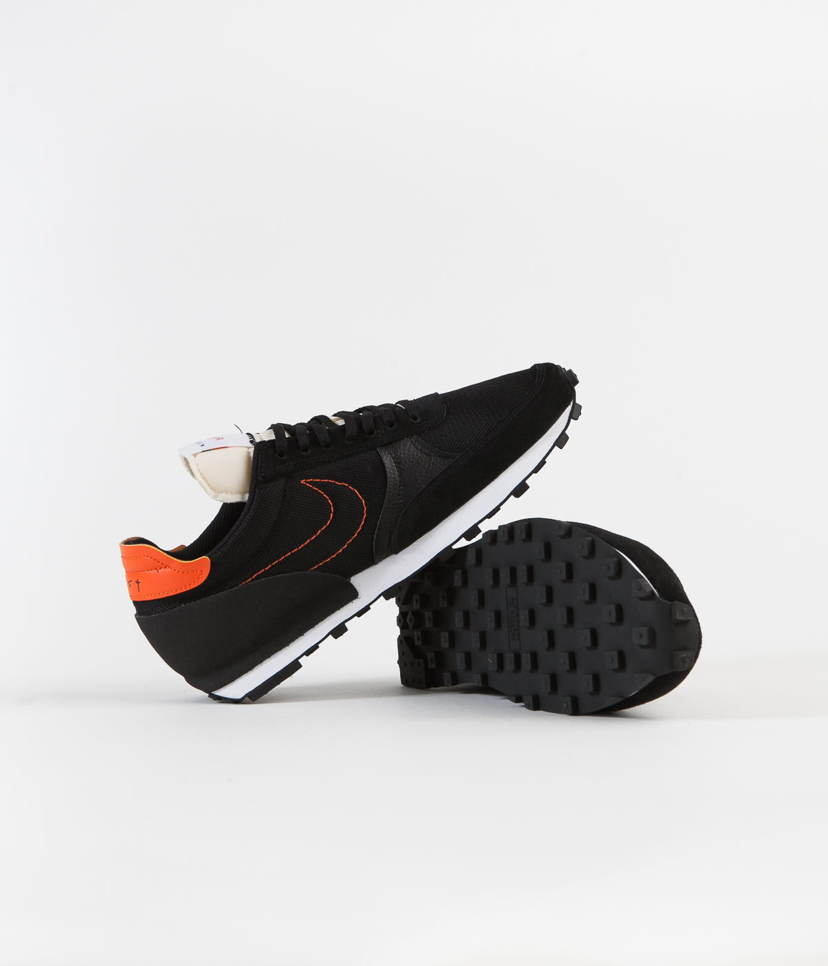在庫文の必須!★NIKE DAYBREAK BLACK ORANGE Nike Daybreak QS Women's Shoes Black-Total Orange-Dynamic