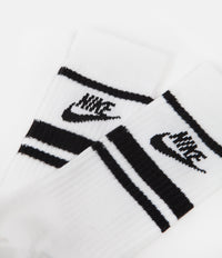 Nike Essential Stripe Crew Socks (3 Pair) - White / Black / Black thumbnail