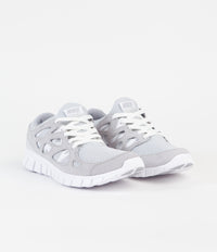 Nike Free Run 2 Shoes - Wolf Grey / Pure Platinum - White thumbnail