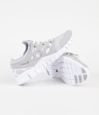 Nike Free Run 2 Shoes - Wolf Grey / Pure Platinum - White thumbnail