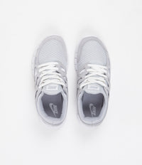 Nike Free Run 2 Shoes - Wolf Grey / Pure Platinum - White thumbnail