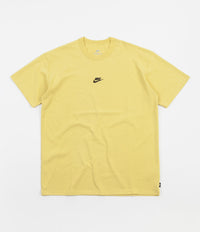 Nike Premium Essential T-Shirt - Saturn Gold / Black thumbnail