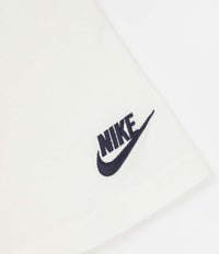 Nike Reissue T-Shirt - Sail thumbnail