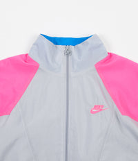 Nike VW Woven Jacket - Wolf Grey / Hyper Pink / Hyper Pink thumbnail